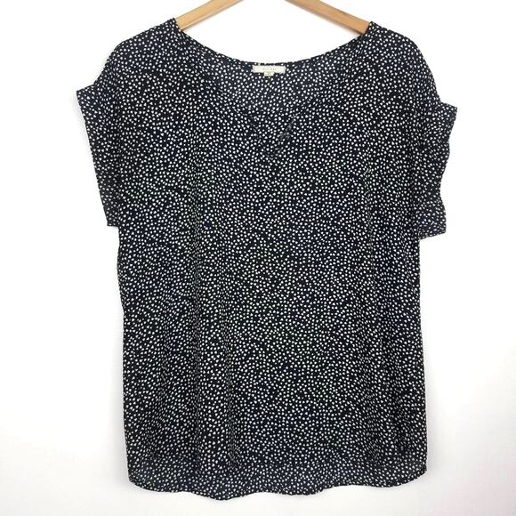 Plione | Black and White Heart Print Blouse - Picture 1 of 7